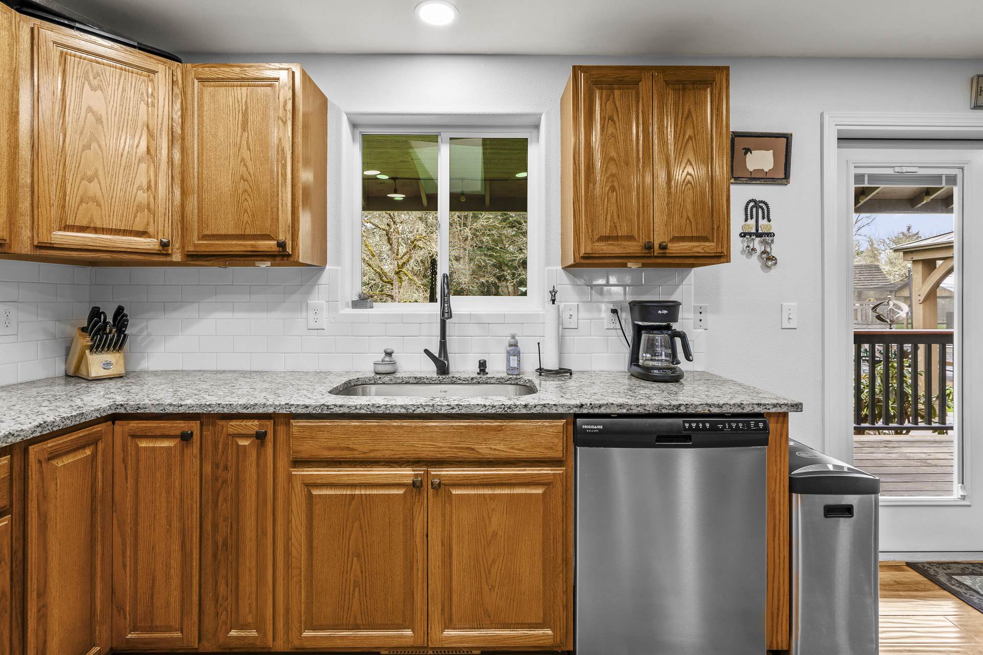 38979 Sodaville Waterloo Dr, Lebanon, OR 97355