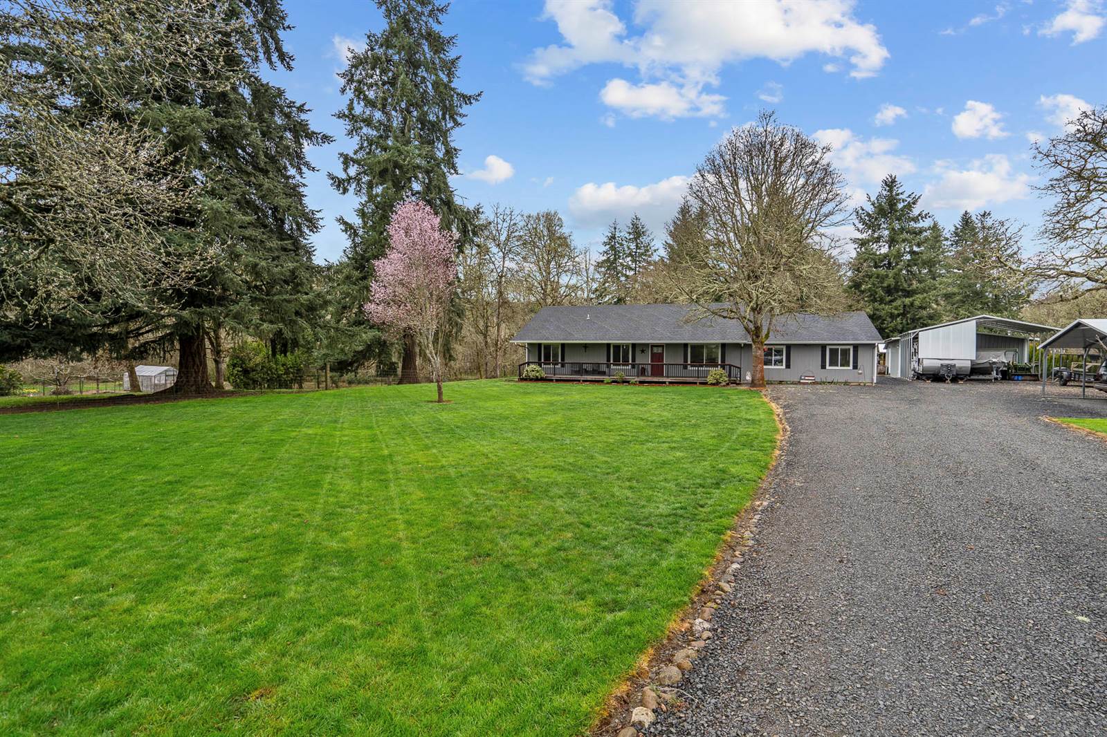 38979 Sodaville Waterloo Dr, Lebanon, OR 97355