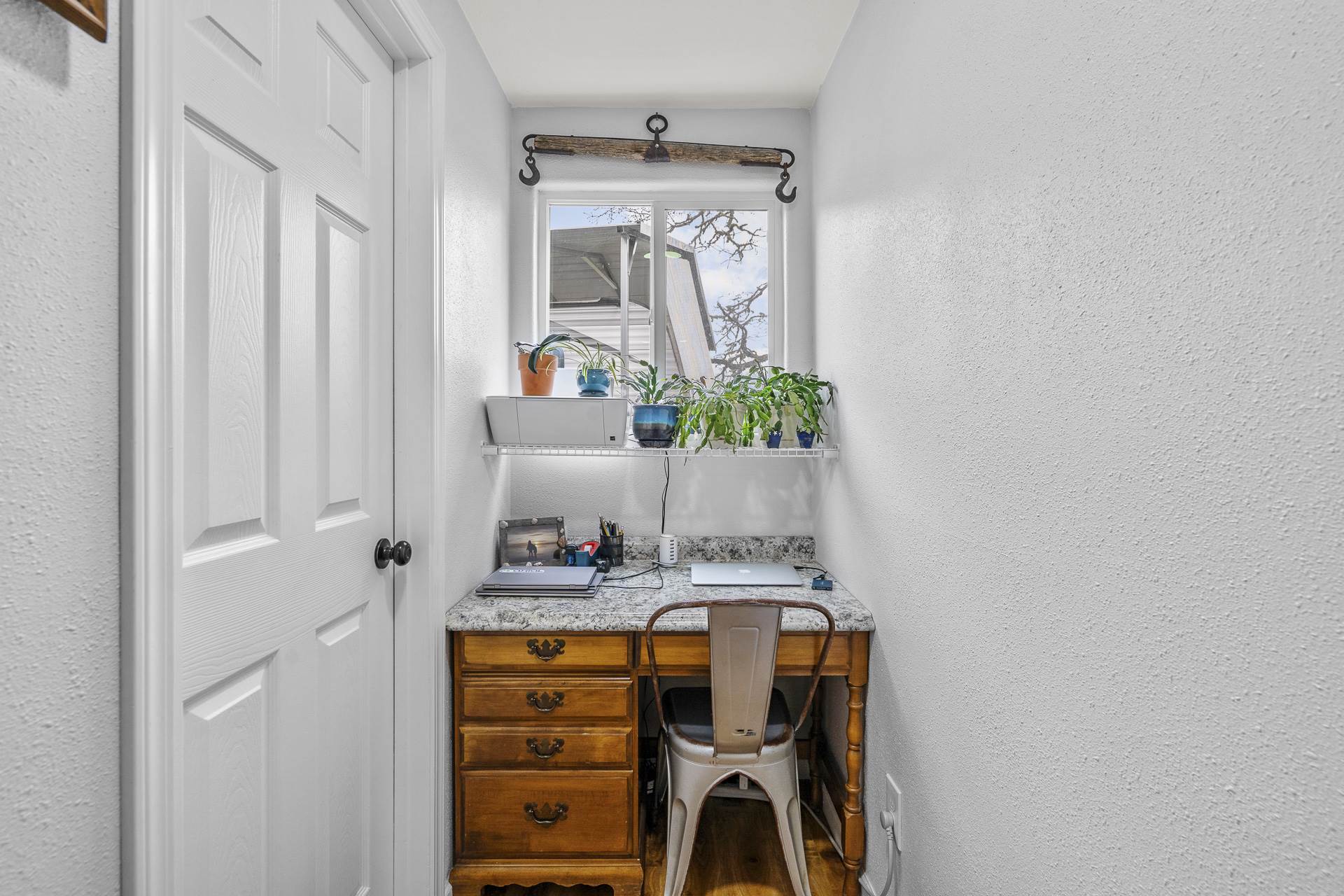 38979 Sodaville Waterloo Dr, Lebanon, OR 97355