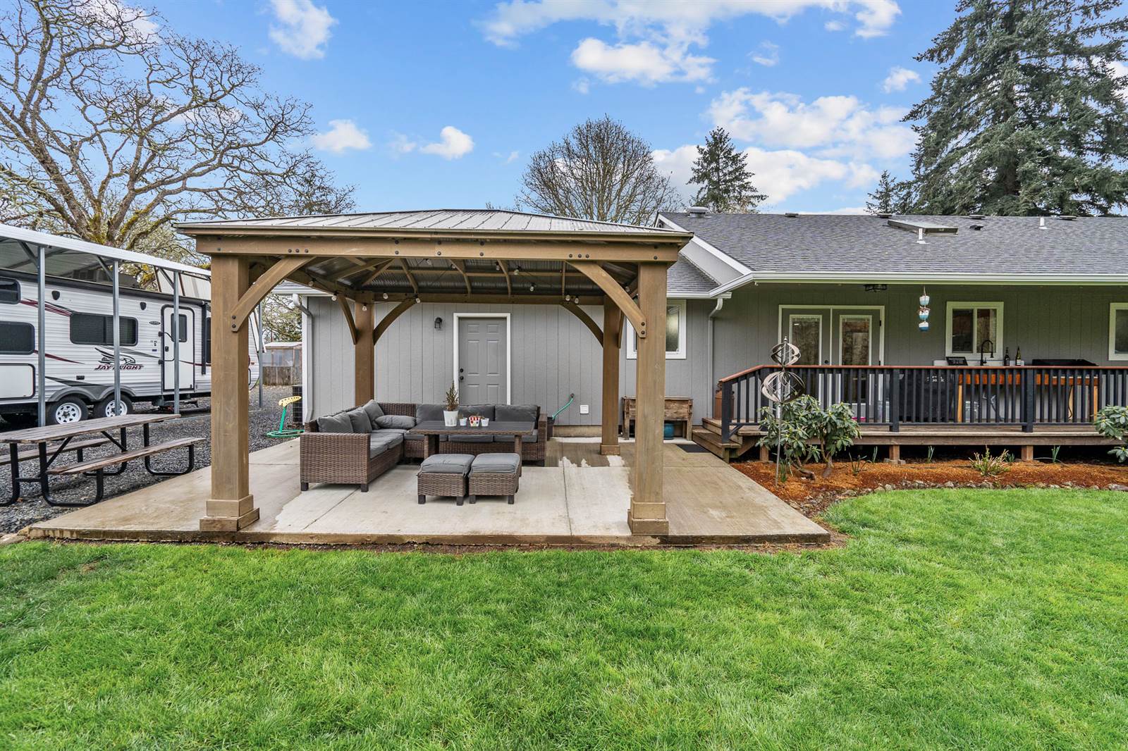 38979 Sodaville Waterloo Dr, Lebanon, OR 97355