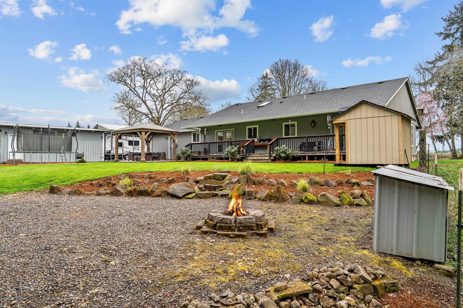 38979 Sodaville Waterloo Dr, Lebanon, OR 97355