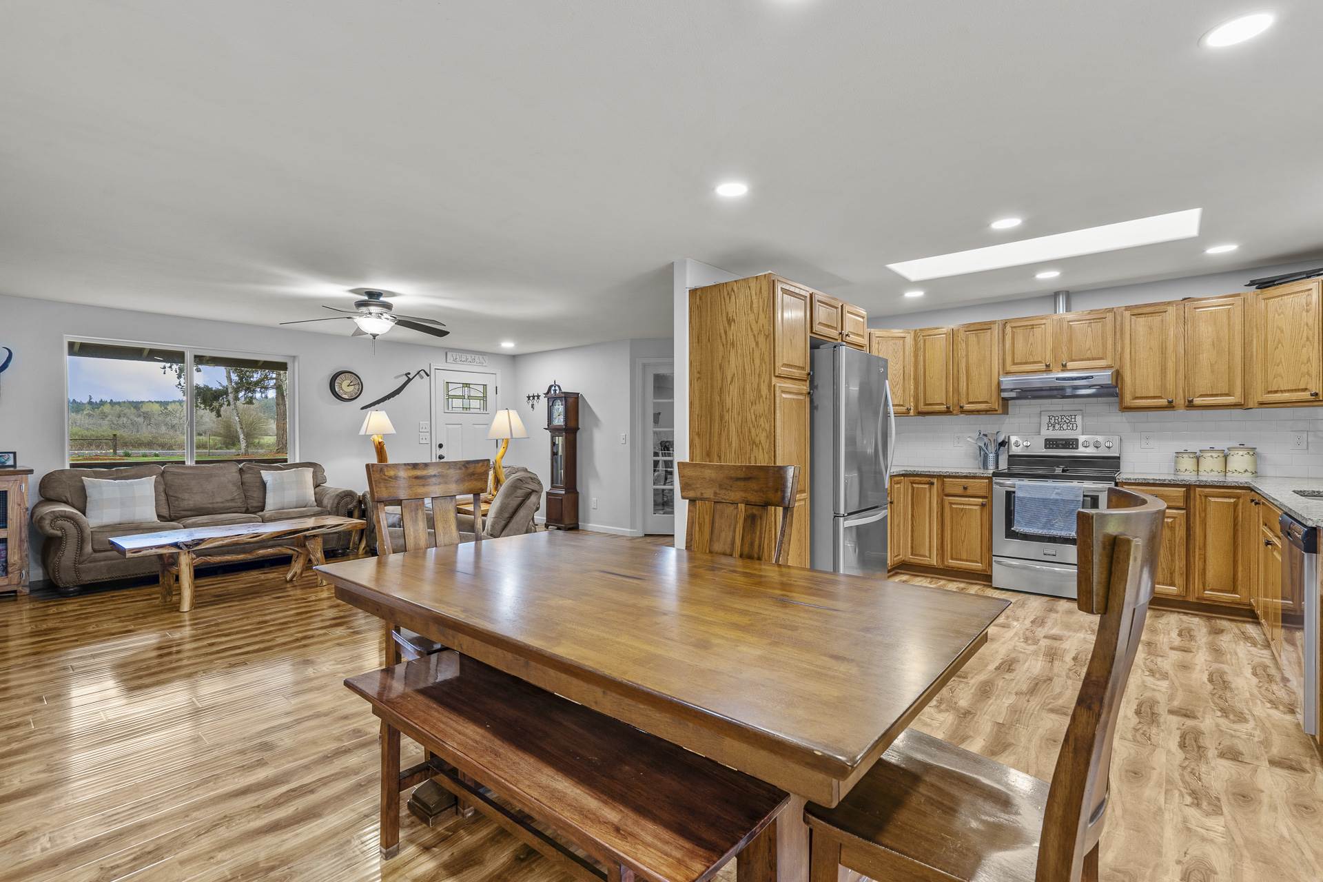 38979 Sodaville Waterloo Dr, Lebanon, OR 97355