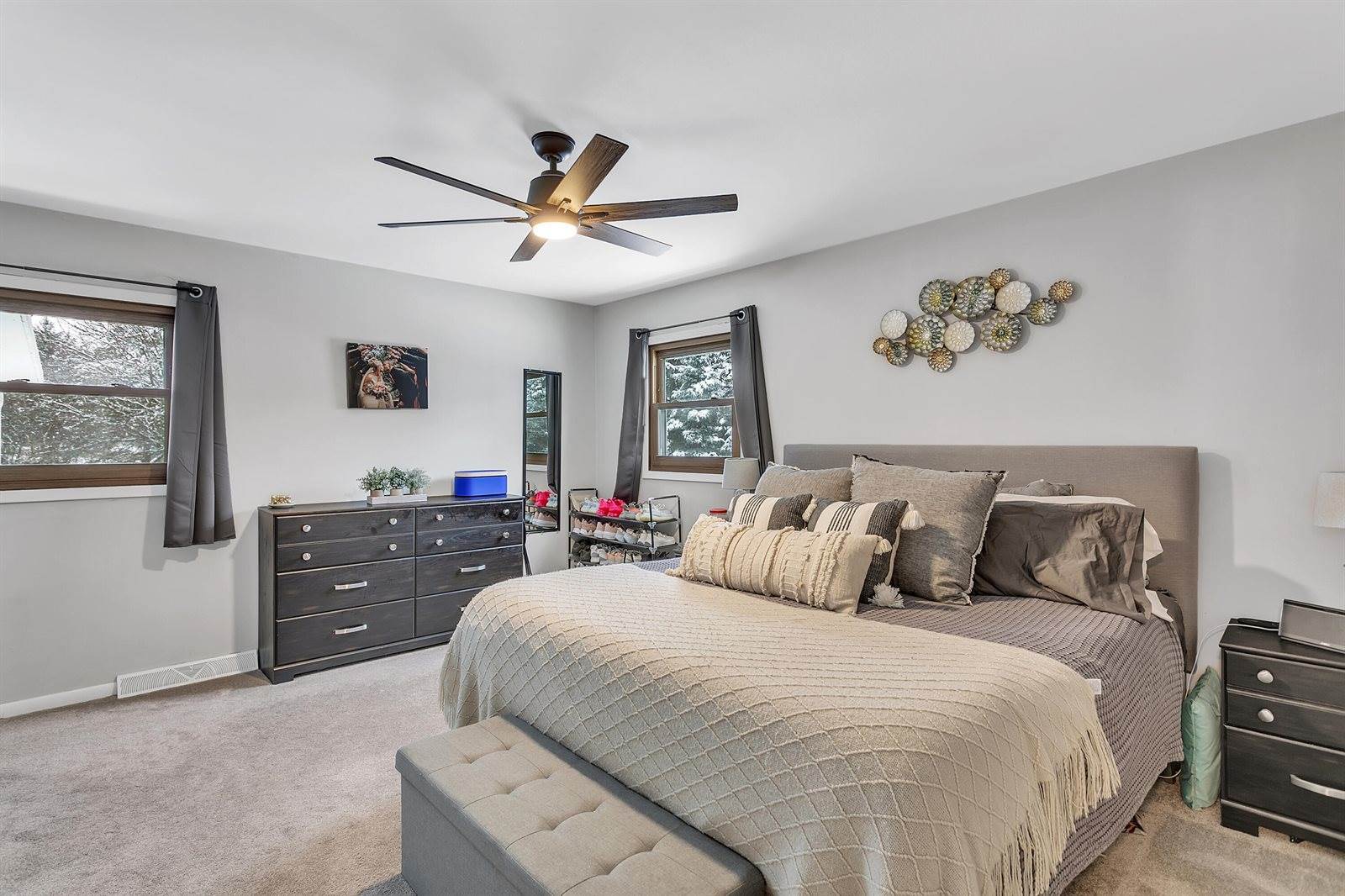 4780 Camfield Dr, Brookfield, WI 53045