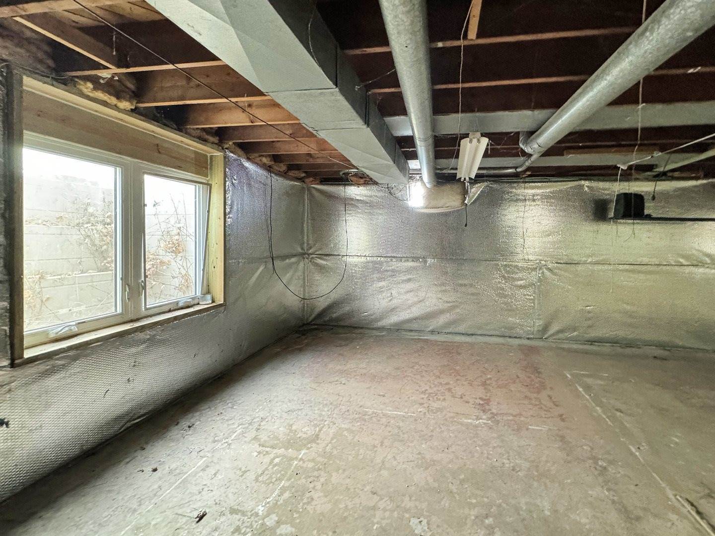 1135 LaCresta Drive, Freeport, IL 61032