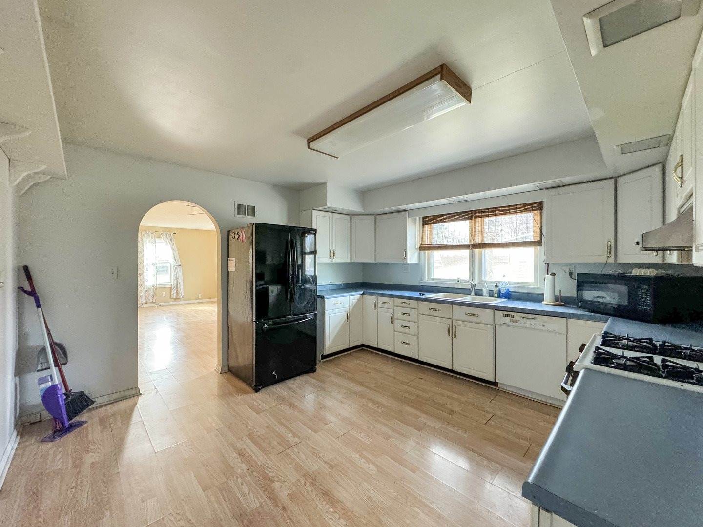 1135 LaCresta Drive, Freeport, IL 61032