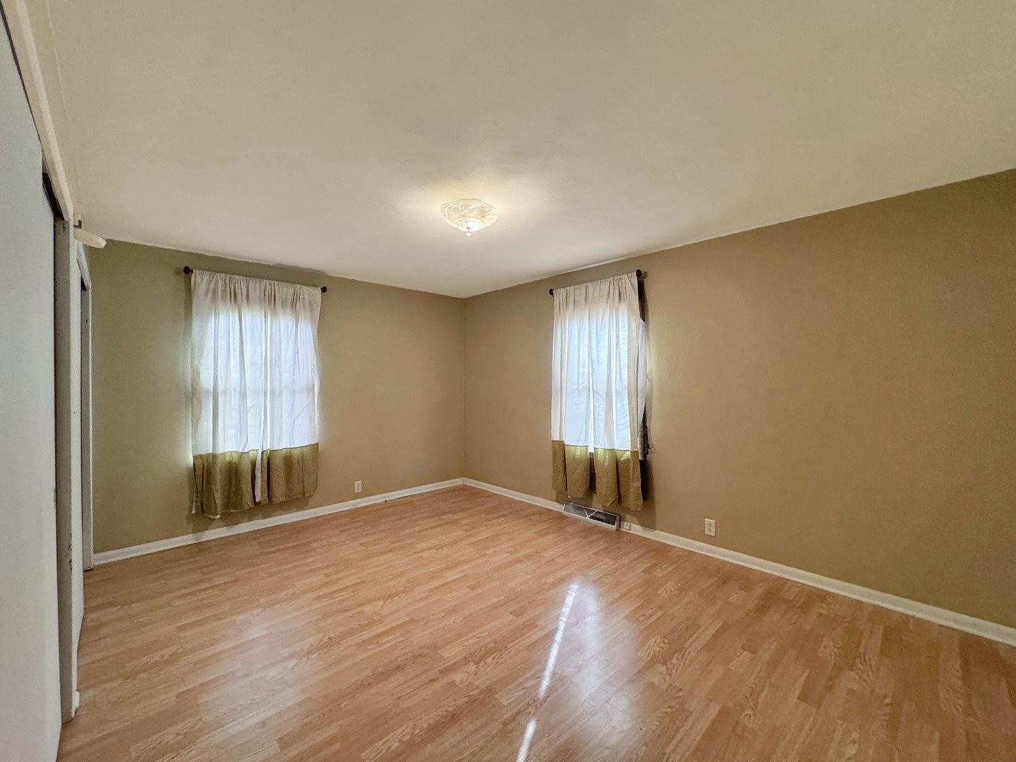 1135 LaCresta Drive, Freeport, IL 61032