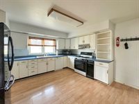 1135 LaCresta Drive, Freeport, IL 61032