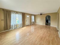 1135 LaCresta Drive, Freeport, IL 61032