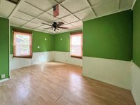 1135 LaCresta Drive, Freeport, IL 61032