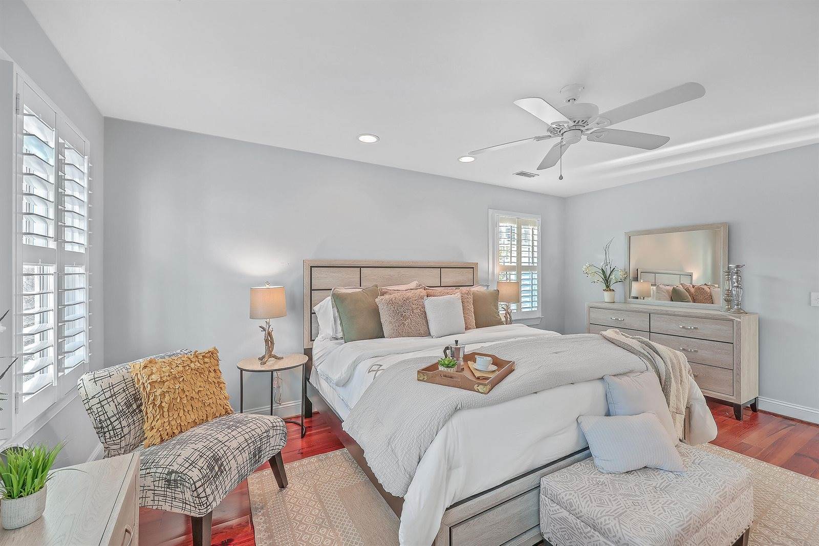 207 Wentworth Street, Charleston, SC 29401