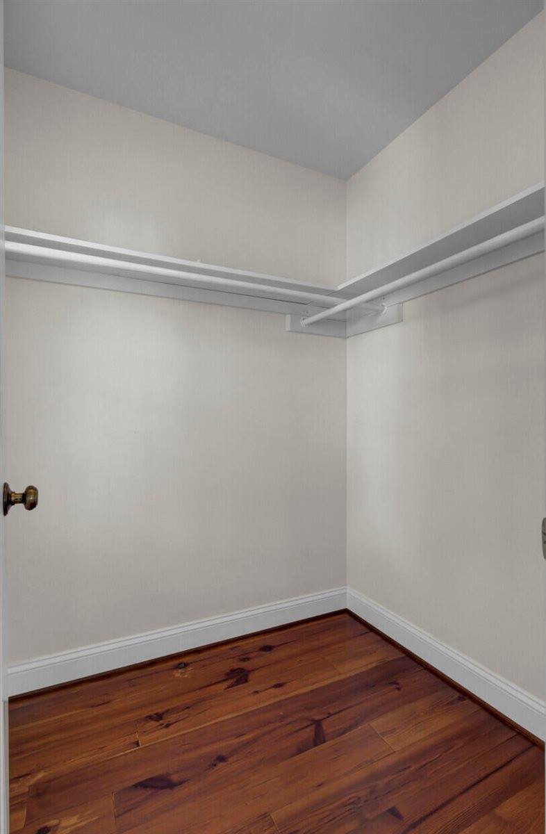 207 Wentworth Street, Charleston, SC 29401