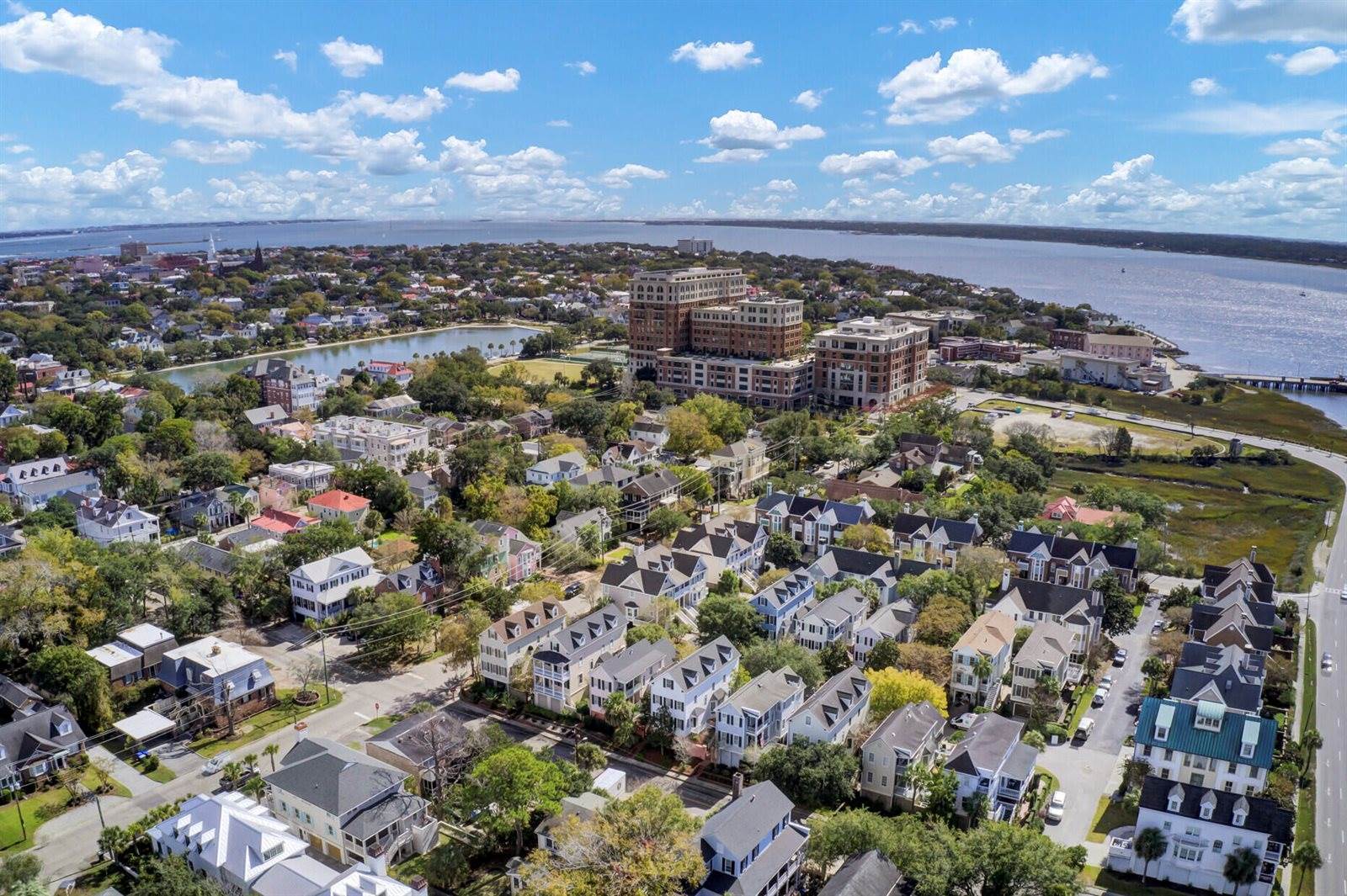 207 Wentworth Street, Charleston, SC 29401