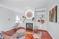 207 Wentworth Street, Charleston, SC 29401