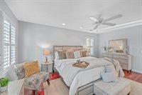 207 Wentworth Street, Charleston, SC 29401