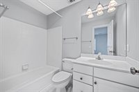 207 Wentworth Street, Charleston, SC 29401