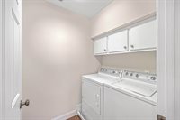 207 Wentworth Street, Charleston, SC 29401