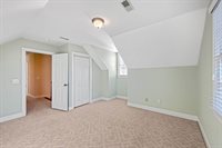 207 Wentworth Street, Charleston, SC 29401