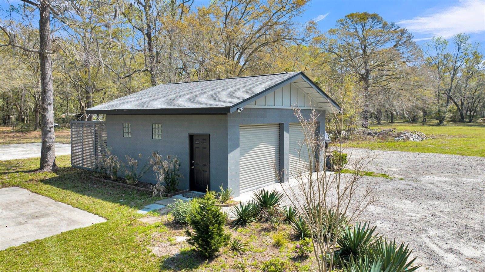 2591 Bohicket Road, Johns Island, SC 29455