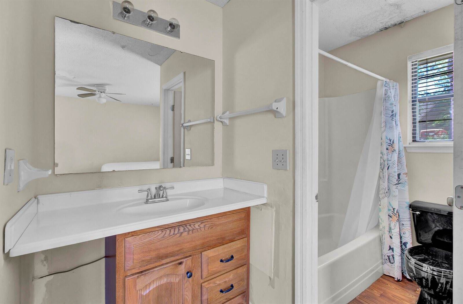 203 Kentucky Drive, Ladson, SC 29456