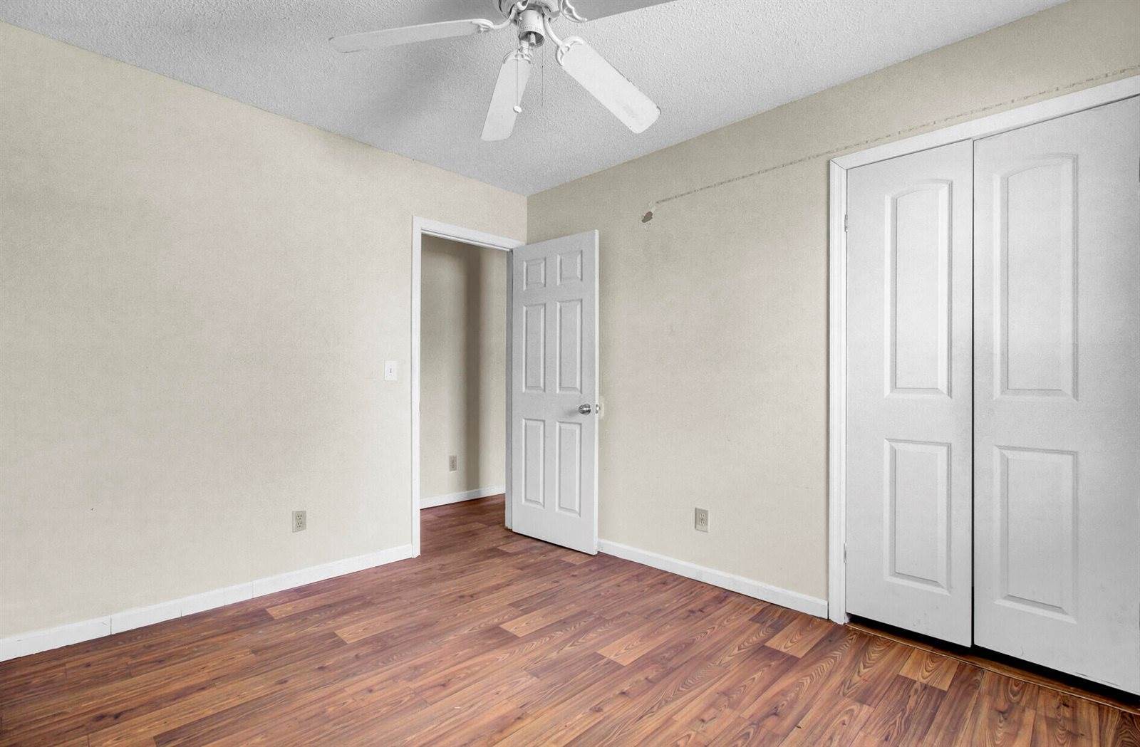 203 Kentucky Drive, Ladson, SC 29456