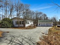 215 Tuttle Road, Pownal, ME 04069