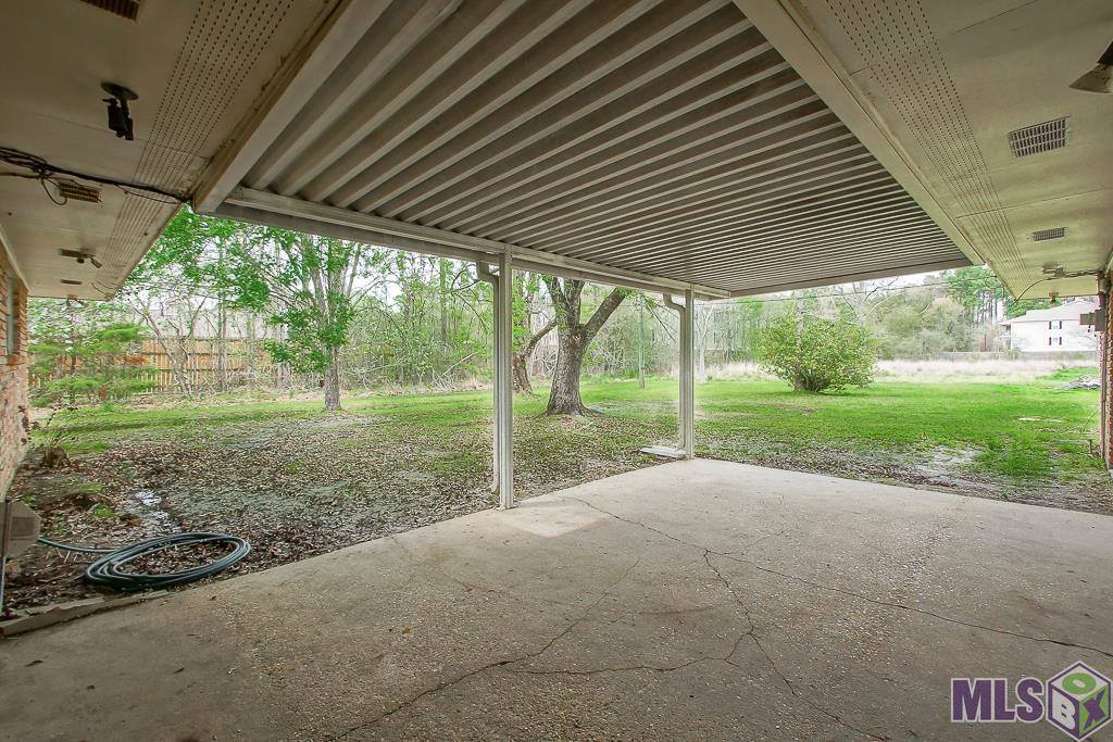 7651 Magnolia Beach Rd, Denham Springs, LA 70726