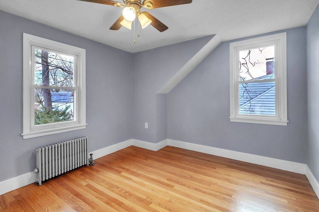 169 Carver St, Springfield, MA 01108