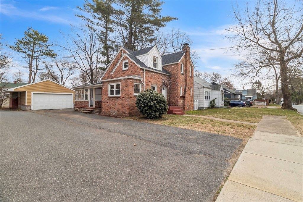169 Carver St, Springfield, MA 01108