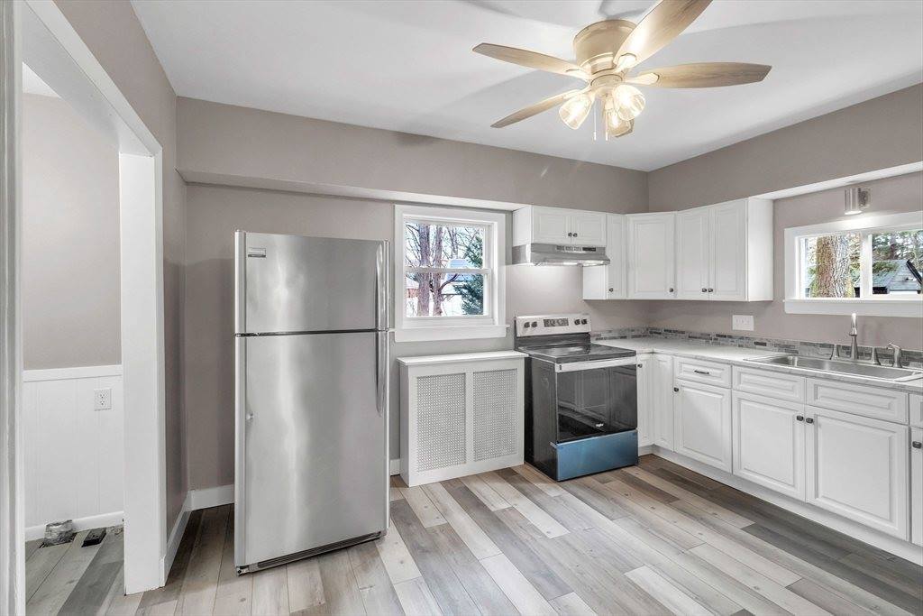 169 Carver St, Springfield, MA 01108