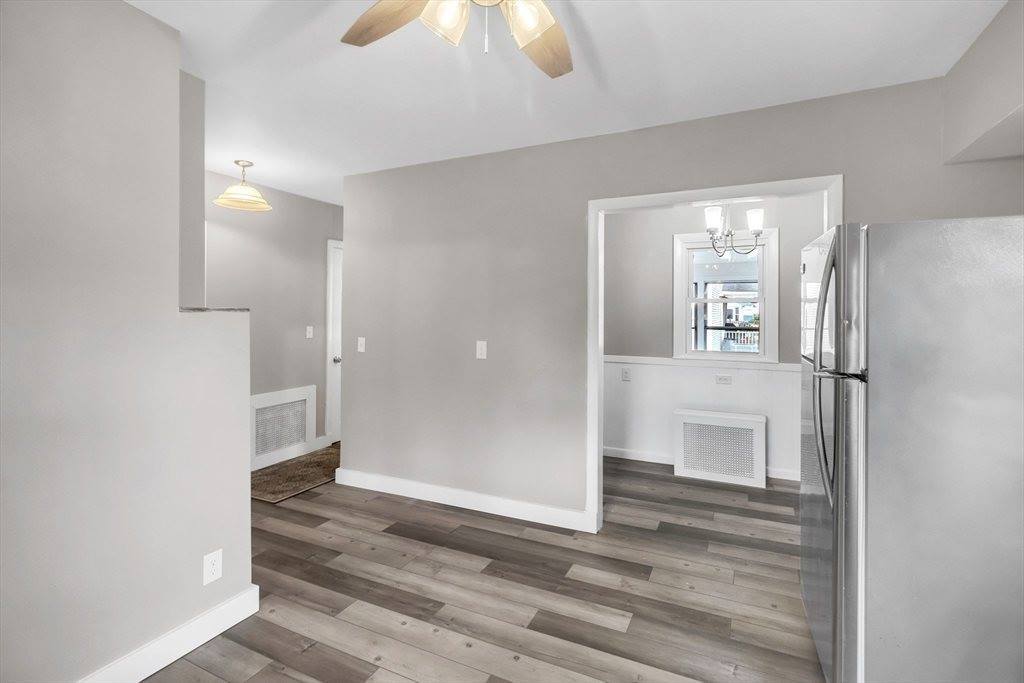 169 Carver St, Springfield, MA 01108