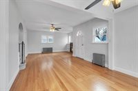 169 Carver St, Springfield, MA 01108