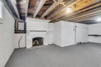 169 Carver St, Springfield, MA 01108