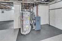 169 Carver St, Springfield, MA 01108