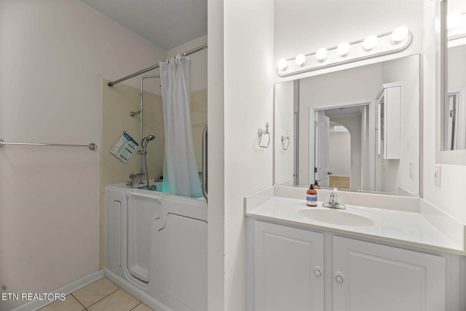 1526 Graybrook Lane, Knoxville, TN 37920