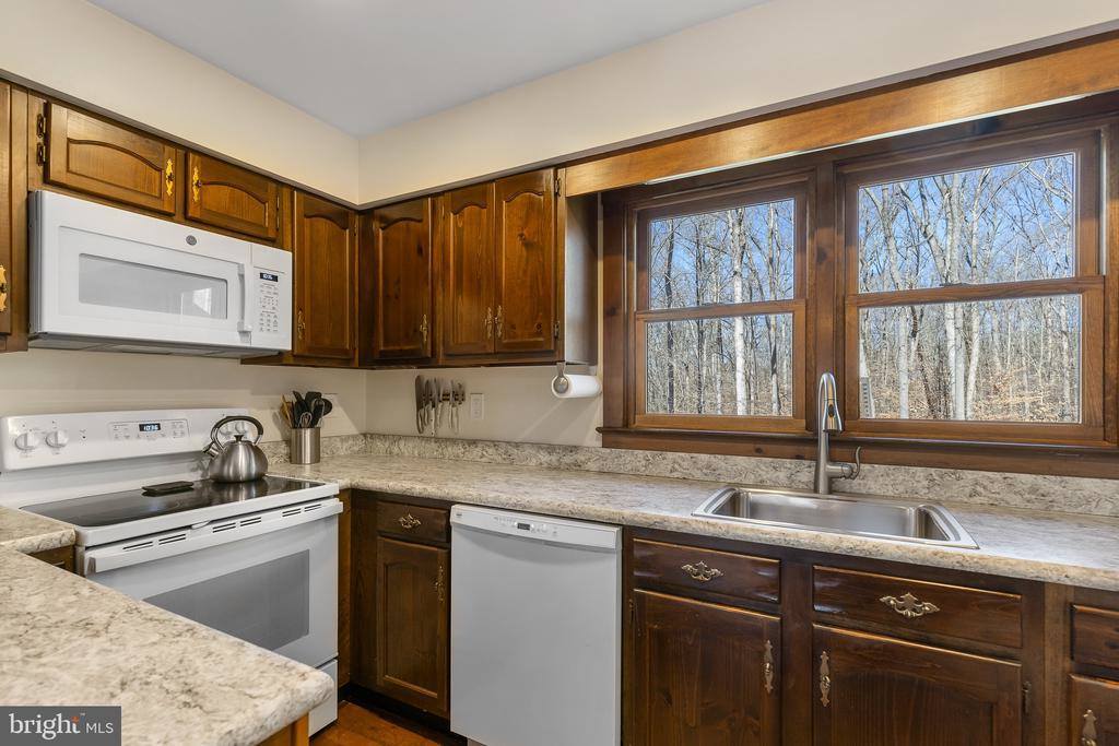 12620 Lake Coventry Drive, Bealeton, VA 22712