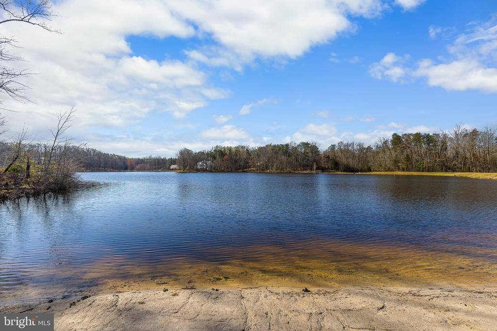 12620 Lake Coventry Drive, Bealeton, VA 22712