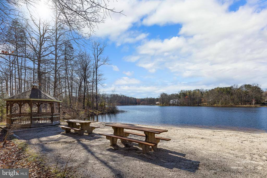 12620 Lake Coventry Drive, Bealeton, VA 22712