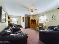 426 Stockton Street, Hightstown, NJ 08520