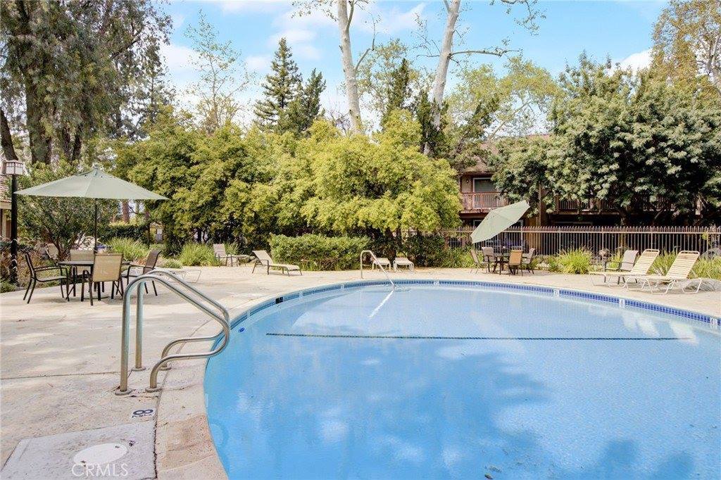 7101 Farralone Avenue, Canoga Park, CA 91303