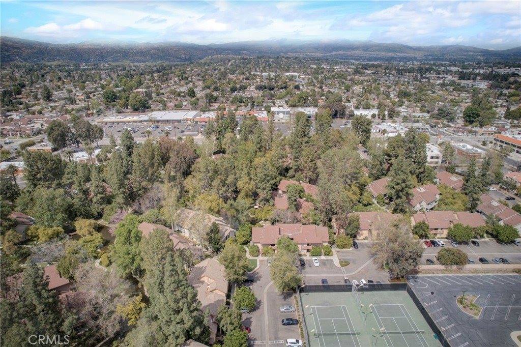 7101 Farralone Avenue, Canoga Park, CA 91303