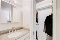 7101 Farralone Avenue, Canoga Park, CA 91303