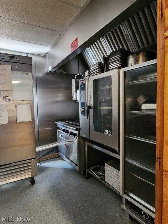 16869 Cadiz Road, Lore City, OH 43755