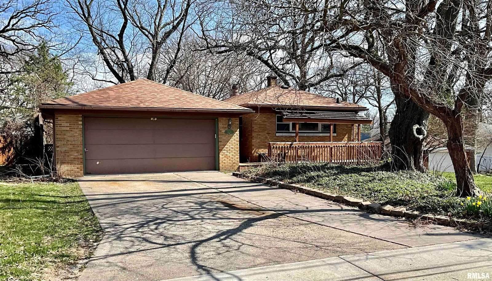 2020 12TH Street, East Moline, IL 61244