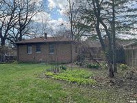 2020 12TH Street, East Moline, IL 61244