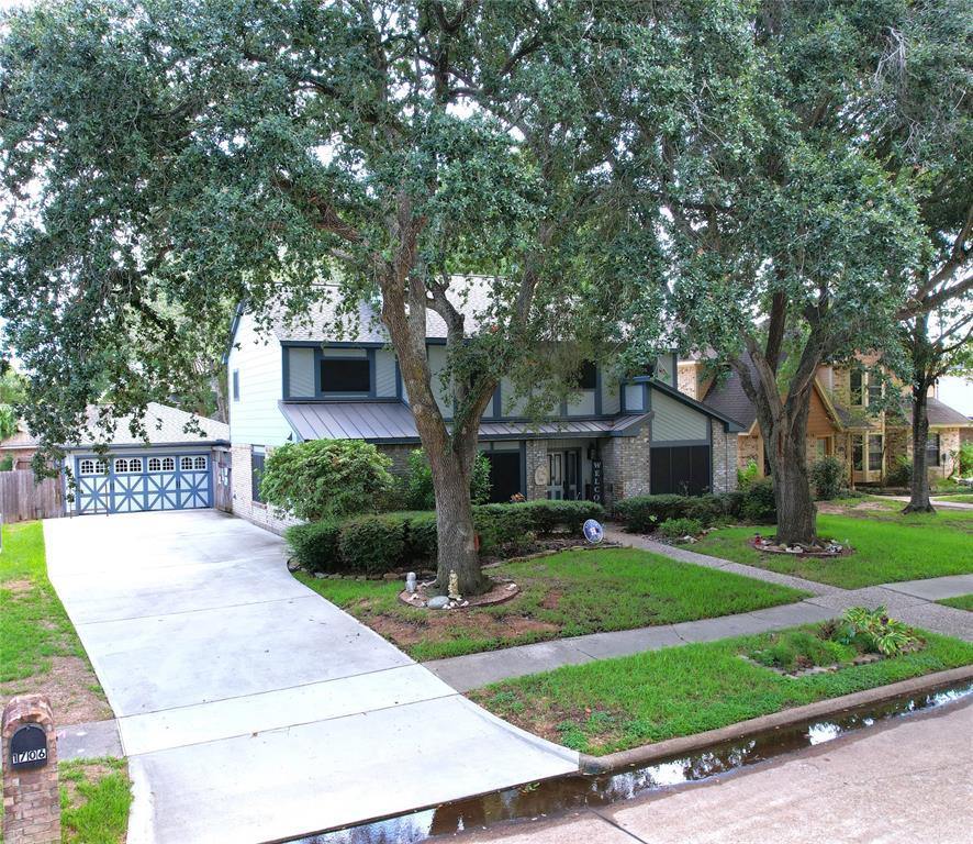 1706 West Hedgecroft Drive, Seabrook, TX 77586