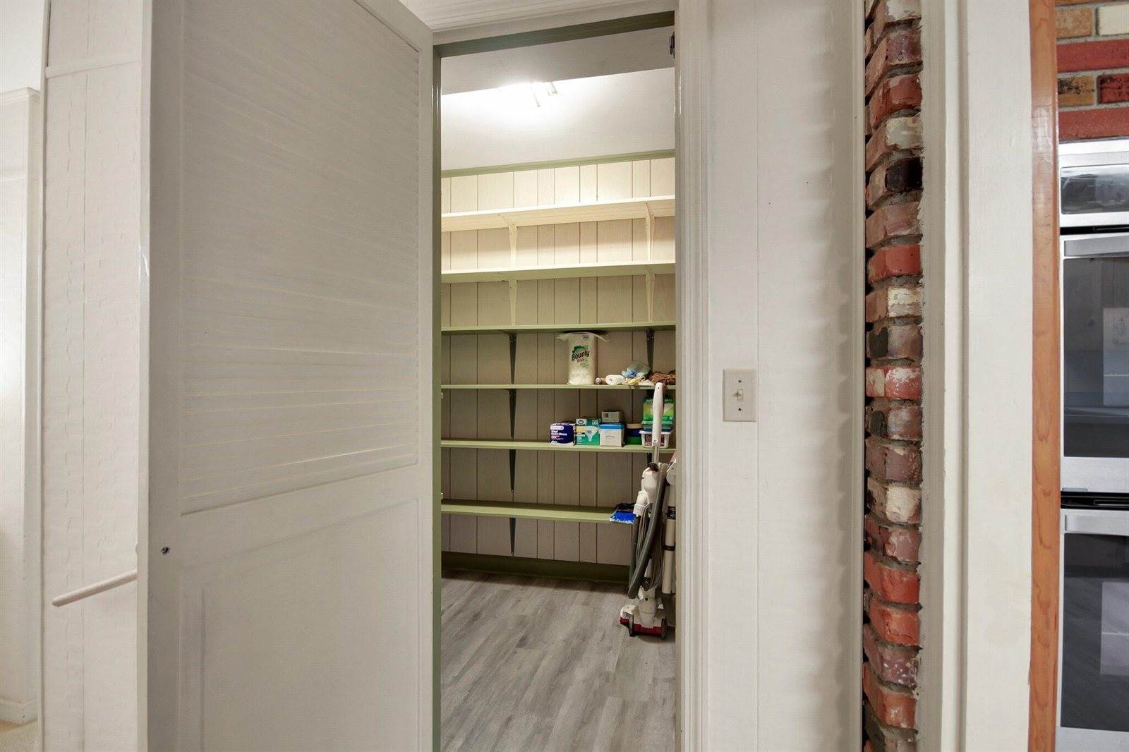 930 Holly Court, Hanahan, SC 29410