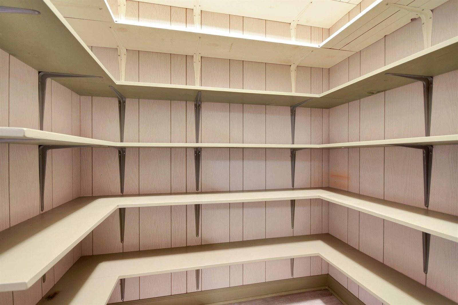 930 Holly Court, Hanahan, SC 29410