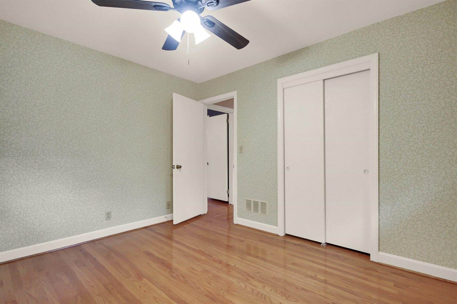 930 Holly Court, Hanahan, SC 29410