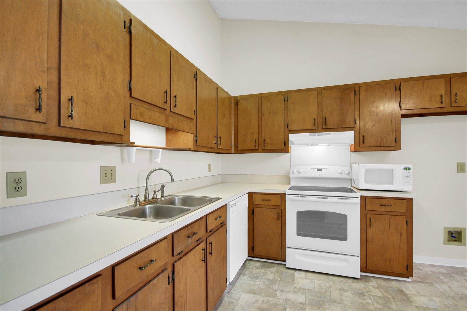 213 Birmingham Drive, Summerville, SC 29486