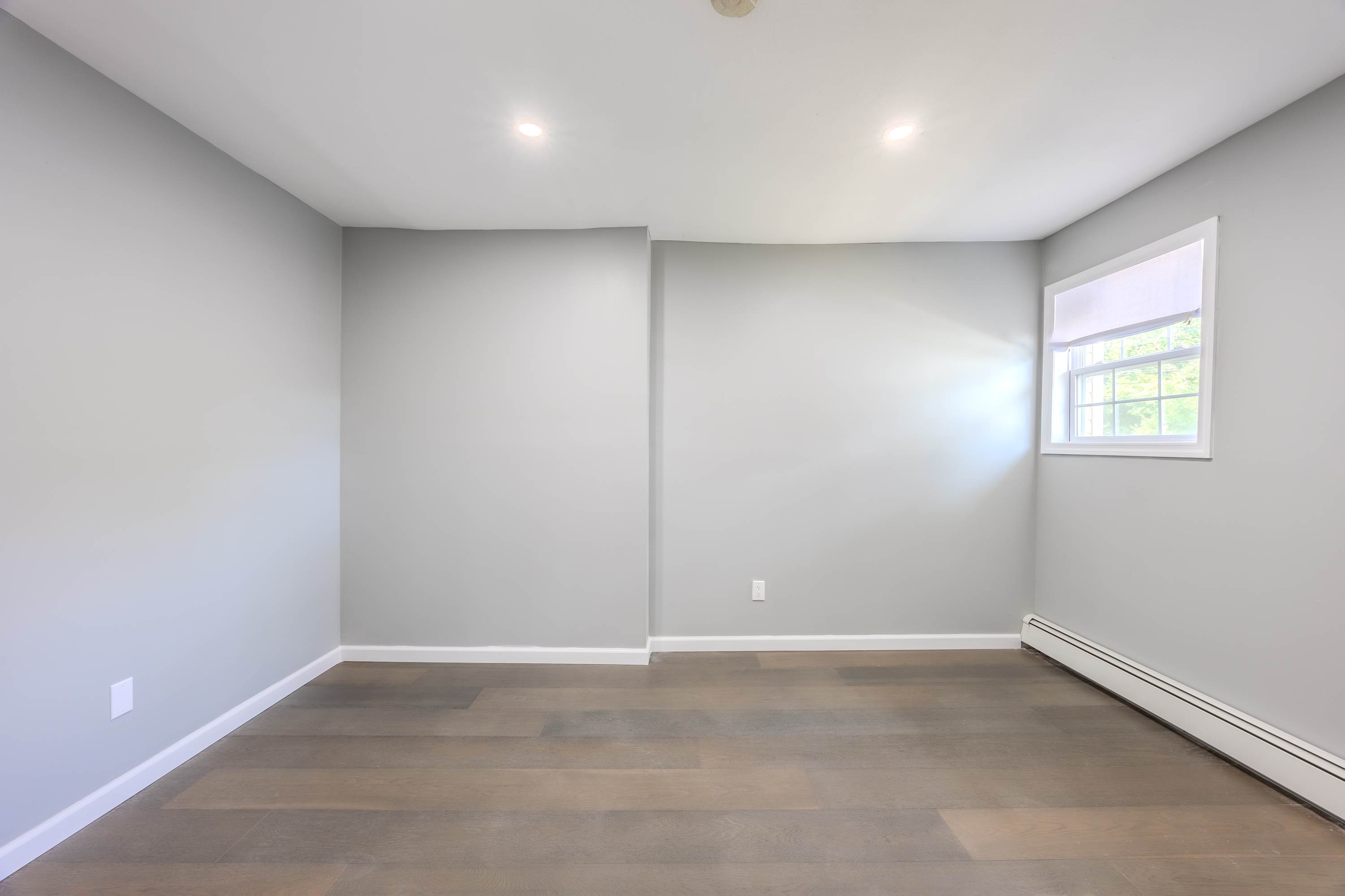 24 Penndale Drive, Amityville, NY 11701